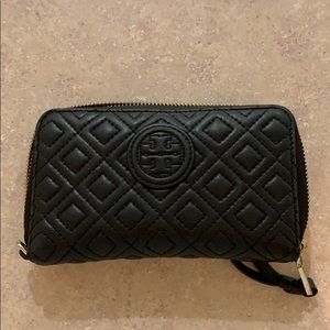 Tory Burch zip around wallet